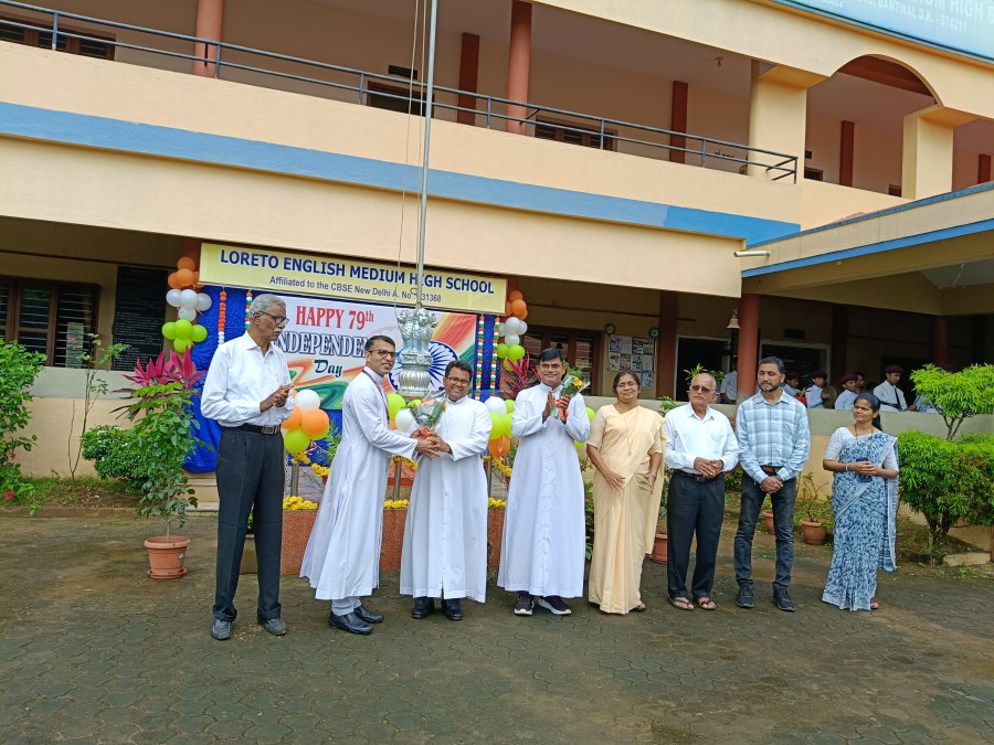 Grand Salute to 79 Glorious Years of Independence – Loreto English Medium School.